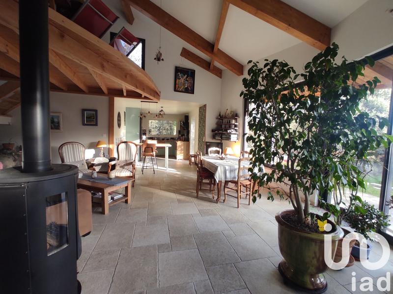 Maison - 140 m² - 5 pièces