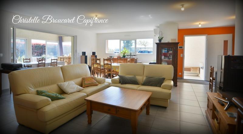 Maison - 210 m² - 4 pièces