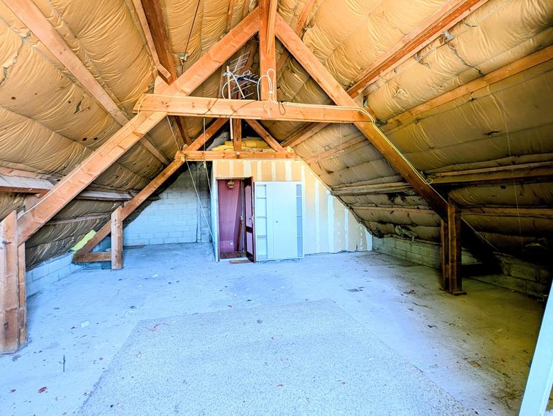 Maison - 87 m² - 7 pièces