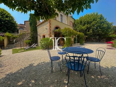 Propriété - 175 m² - 8 pièces