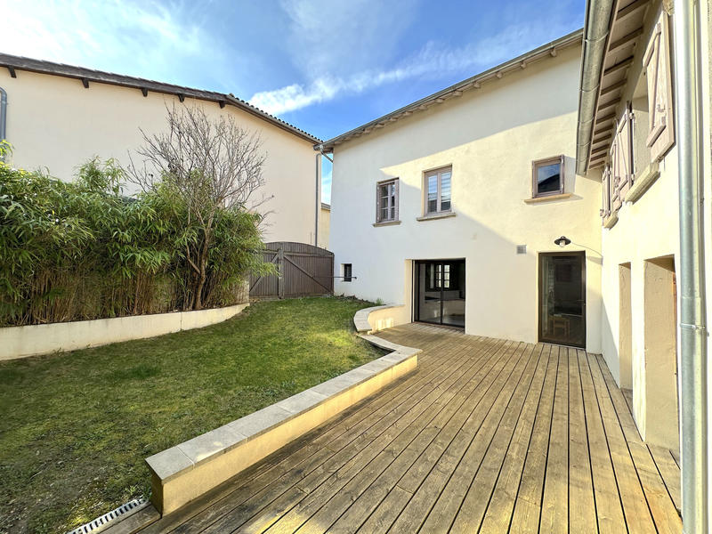 Maison - 186 m² - 6 pièces