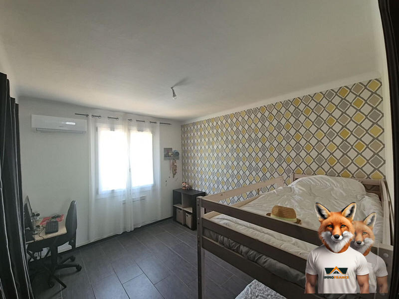 Maison traditionnelle - 179 m² - 9 pièces