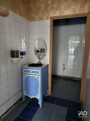 Local commercial - 75 m² - 4 pièces