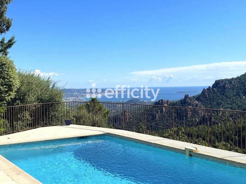 Maison - 170 m² - 5 pièces