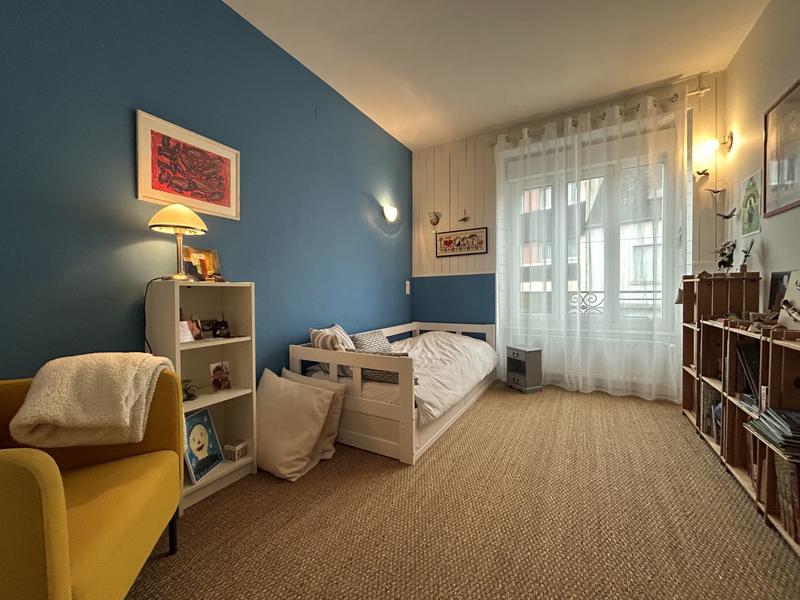 Maison - 205 m² - 7 pièces