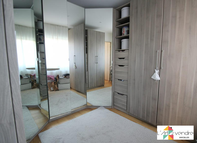 Maison - 143 m² - 7 pièces