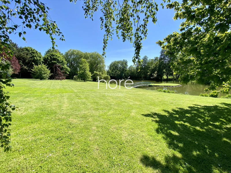 Maison - 300 m² - 10 pièces