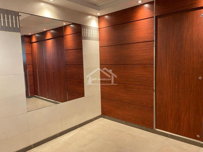 Appartement - 94 m² - 4 pièces