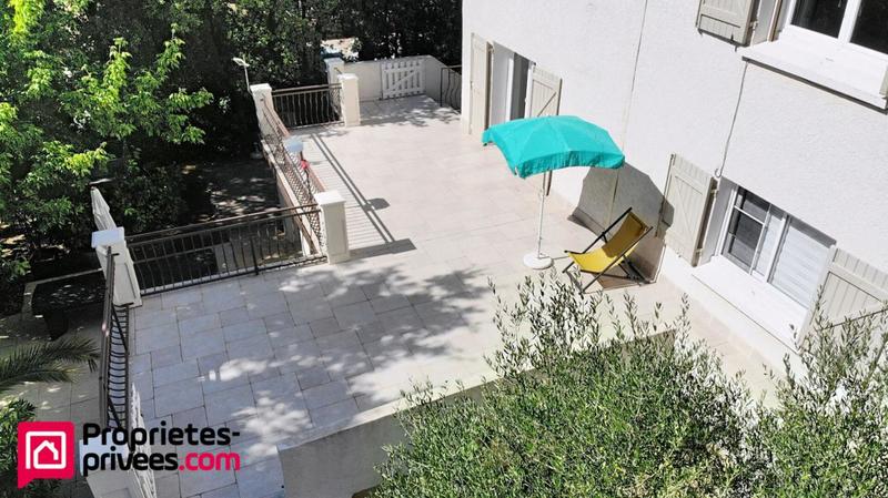 Villa - 213 m² - 6 pièces
