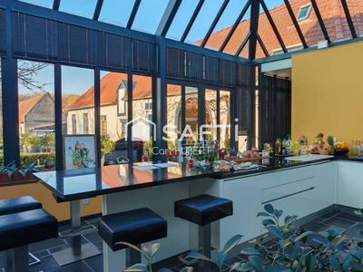 Maison - 303 m² - 16 pièces