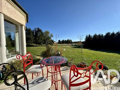 Maison de maîtres - 303 m² - 13 pièces