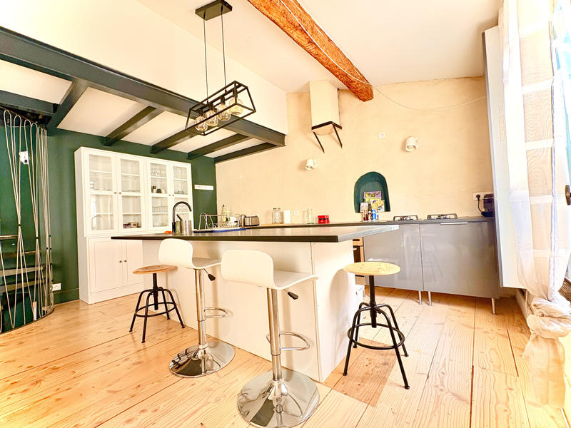 Maison - 140 m² - 7 pièces