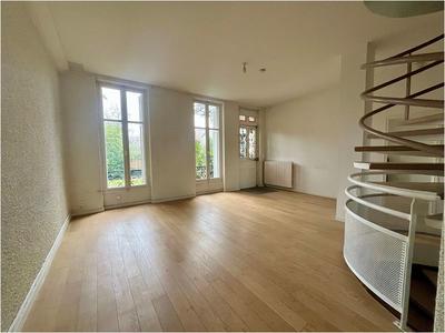 Villa - 289 m² - 6 pièces