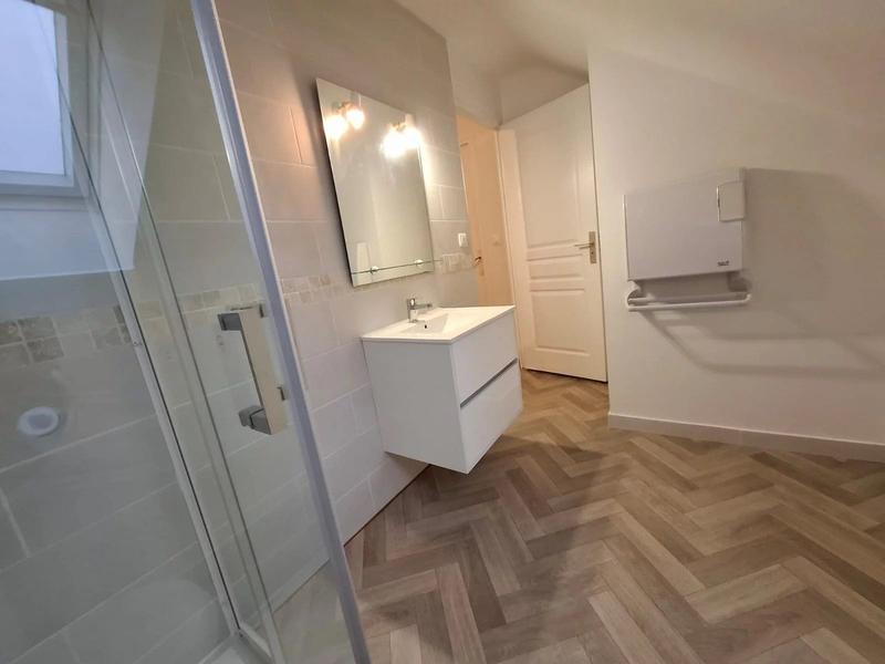 Maison - 96 m² - 6 pièces