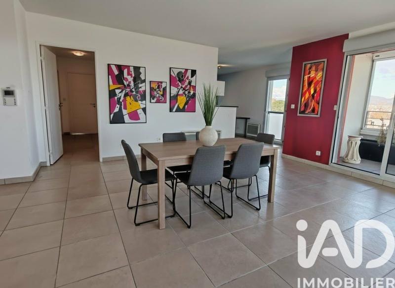 Appartement - 100 m² - 4 pièces