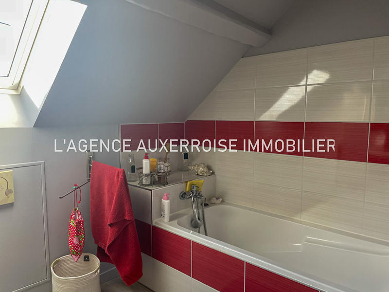 Maison - 177 m² - 6 pièces