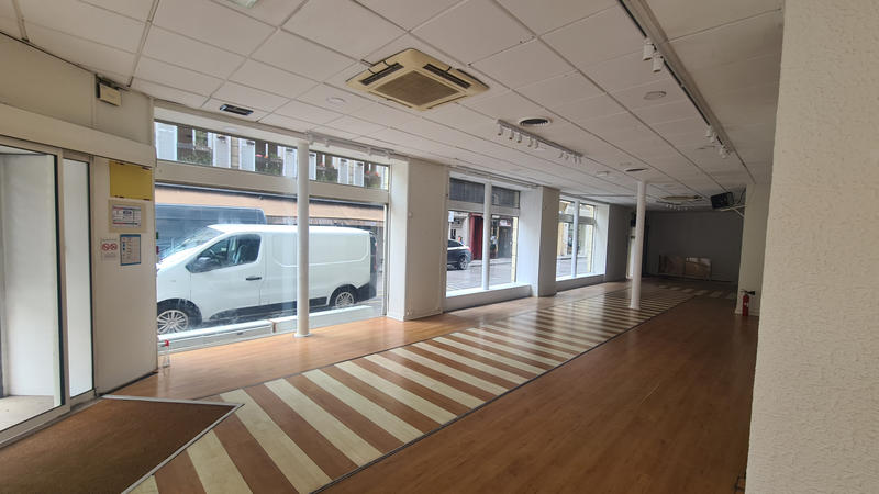 Local commercial - 220 m²