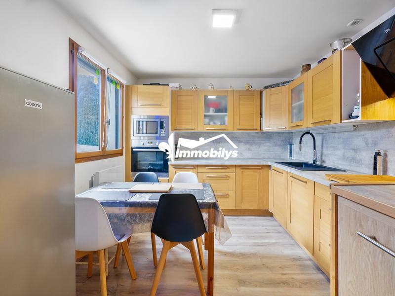 Maison - 96 m² - 5 pièces