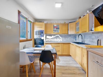 Maison - 96 m² - 5 pièces