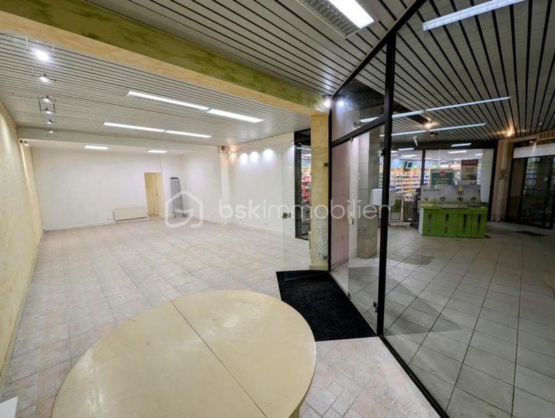 Local commercial - 60 m² - 2 pièces