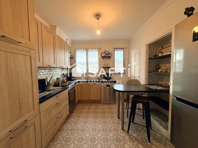 Appartement - 111 m² - 4 pièces