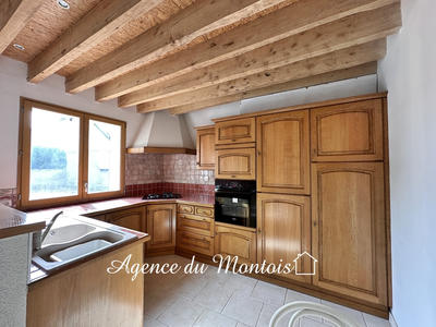 Maison - 102 m² - 4 pièces