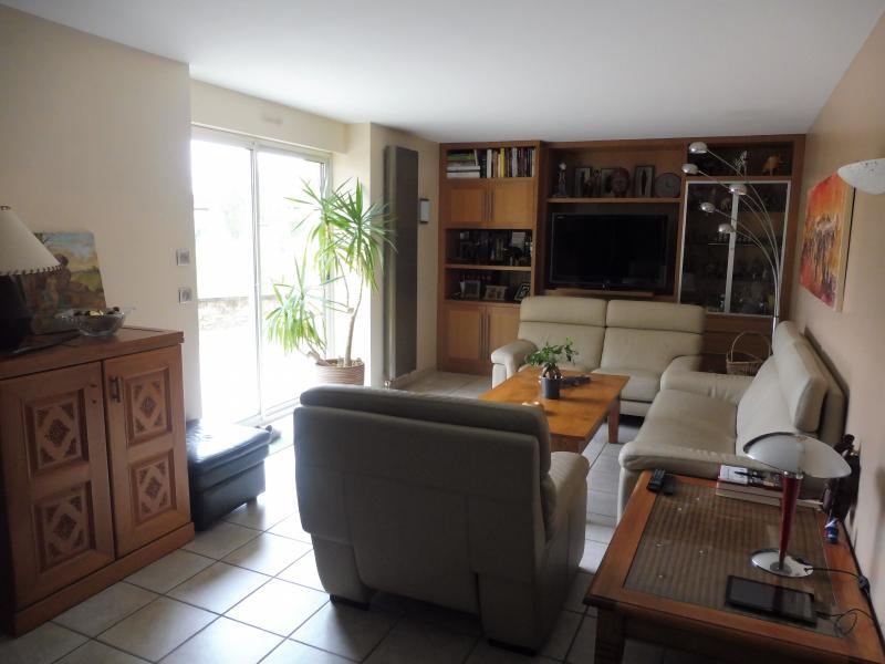 Maison - 213 m² - 8 pièces