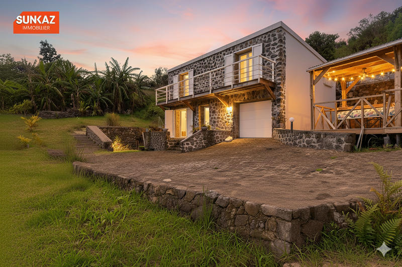 Maison - 130 m² - 5 pièces