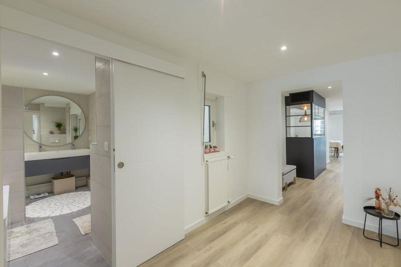 Appartement - 135 m² - 5 pièces