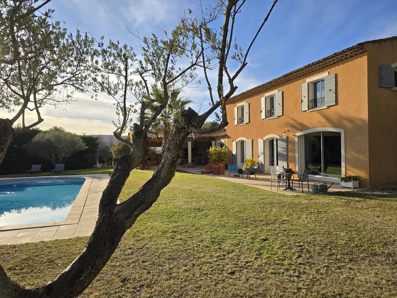 Maison - 224 m² - 5 pièces