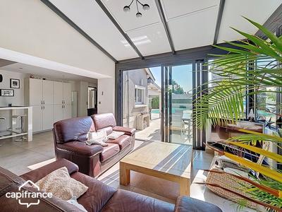 Maison - 122 m² - 6 pièces