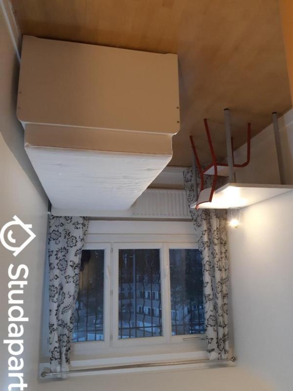 Chambre - 10 m² - 1 pièce