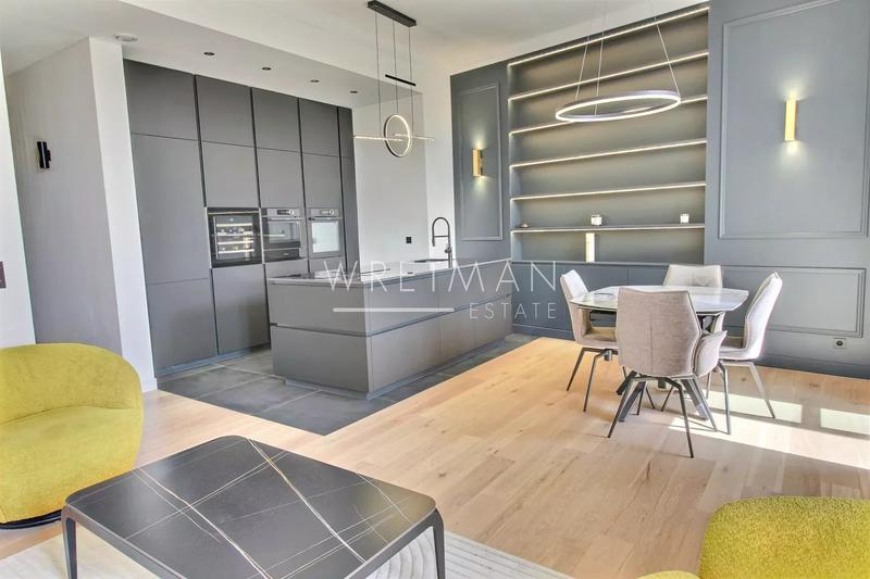 Appartement - 80 m² - 3 pièces