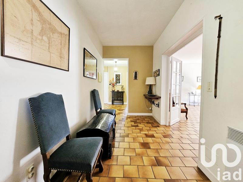 Maison - 260 m² - 8 pièces