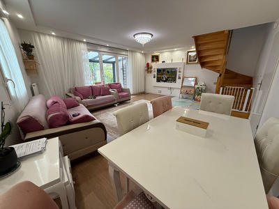 Maison - 110 m² - 6 pièces