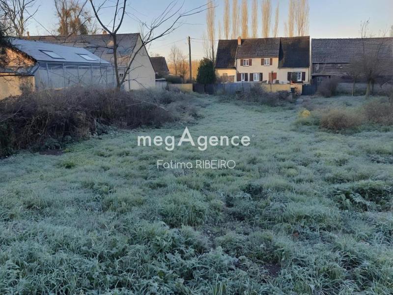 Terrain constructible - 1 000 m²