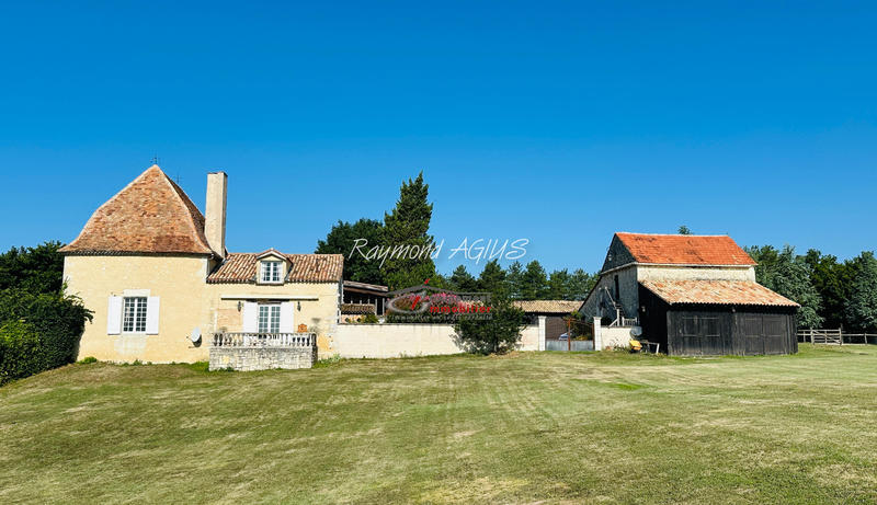 Maison - 390 m² - 14 pièces