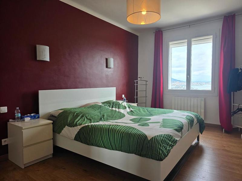 Maison - 262 m² - 9 pièces