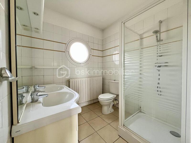 Maison - 93 m² - 4 pièces