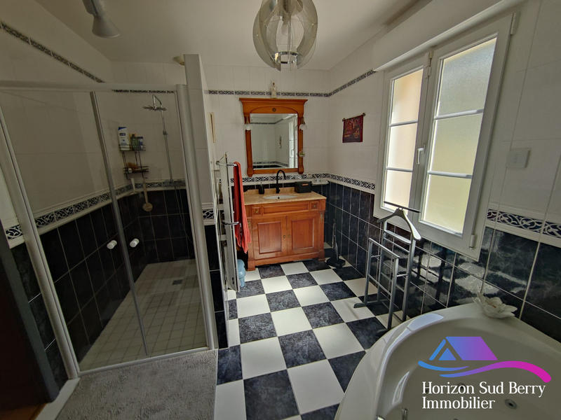 Maison - 160 m² - 5 pièces