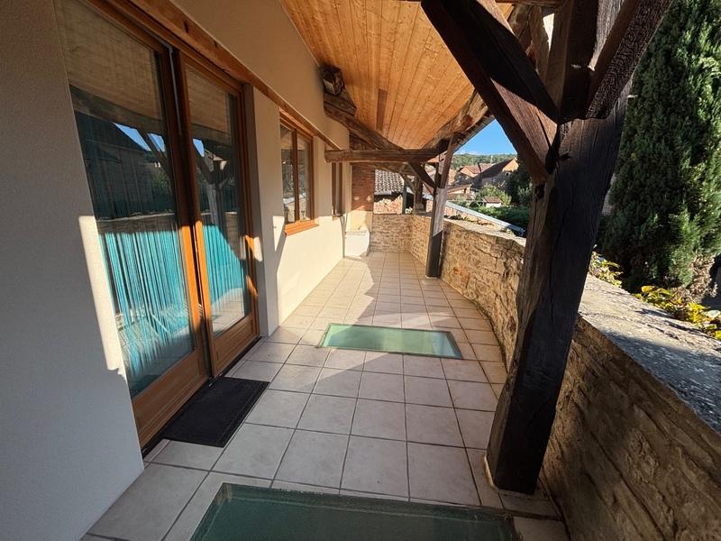 Maison - 200 m² - 6 pièces