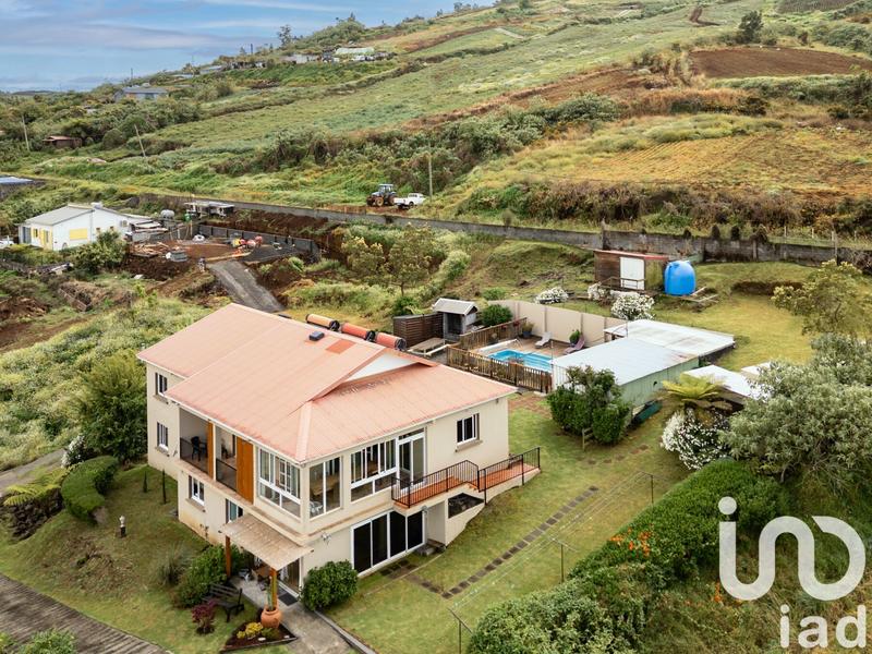 Maison - 238 m² - 13 pièces