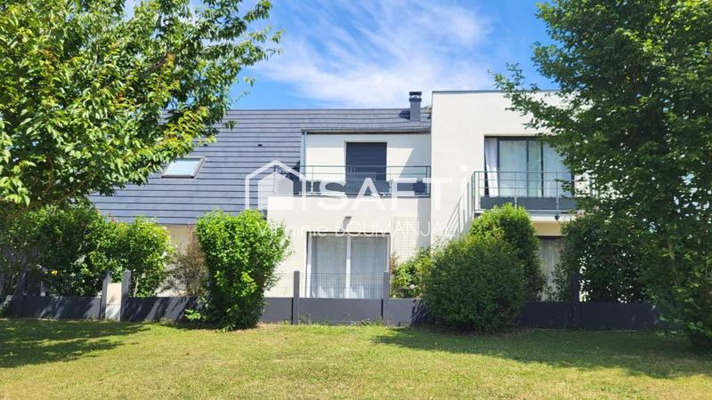 Maison - 236 m² - 8 pièces