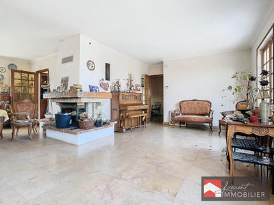 Maison - 200 m² - 6 pièces