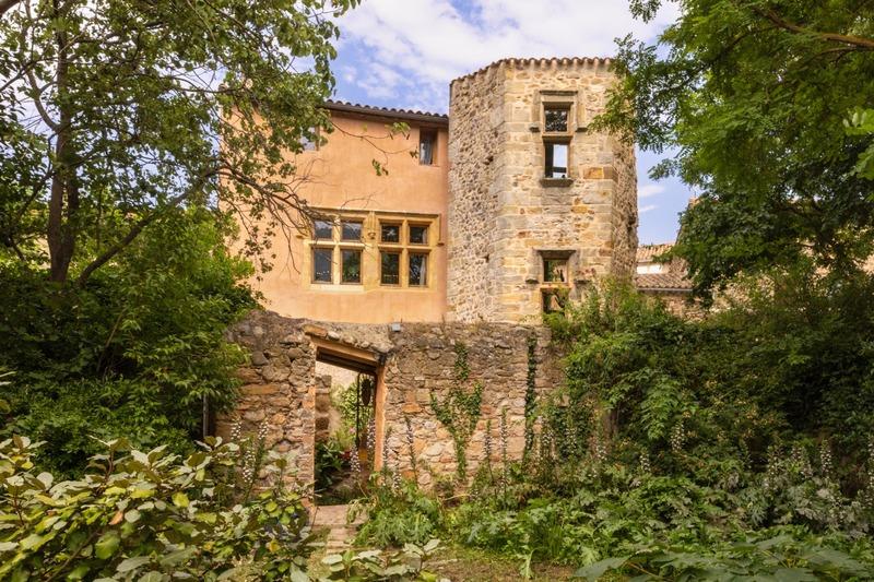 Maison - 180 m² - 7 pièces