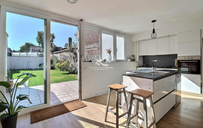 Maison - 156 m² - 7 pièces