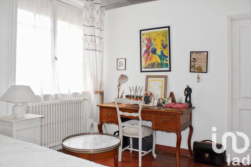 Maison - 200 m² - 8 pièces