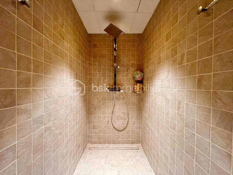 Immeuble - 783 m² - 25 pièces