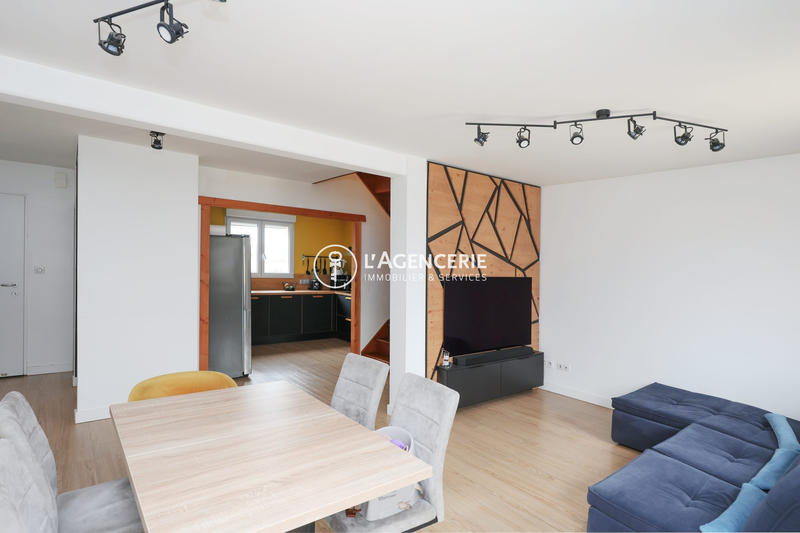 Maison - 92 m² - 4 pièces