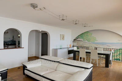 Appartement - 106 m² - 3 pièces